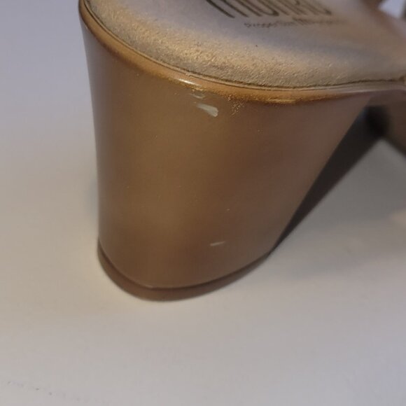 Munro Maddox Platform Wedge - Picture 11 of 11